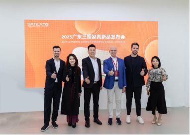 餐桌椅闪耀广州家博会创新设计摘双奖！CQ9电子平台入口三朗FINN系列