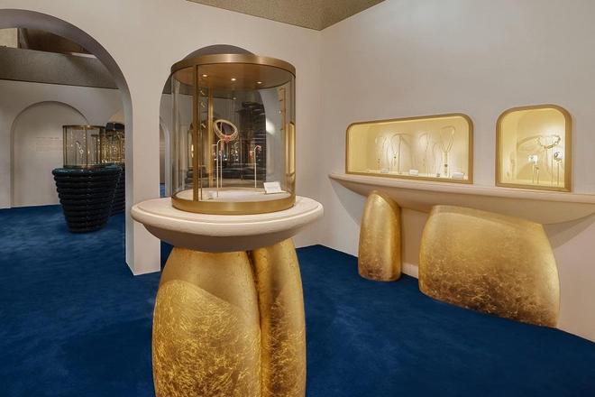 展启幕朗格上海旗舰店焕新开幕恒隆与九百签约南京西路1038号商业项目CQ9电子平台入口潮讯 伯爵“优雅亦不羁”限时体验展揭幕布契拉提典藏(图9)